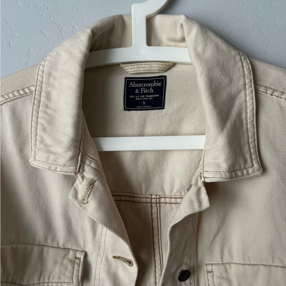 Abercrombie Cream Utility Trucker Jacket - Picture 7 of 8